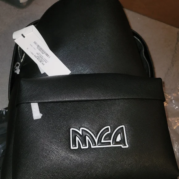 Authentic Alexander McQueen backpack Alexander McQueen Black Nylon Graffiti Metropolitan Backpack  main image 4